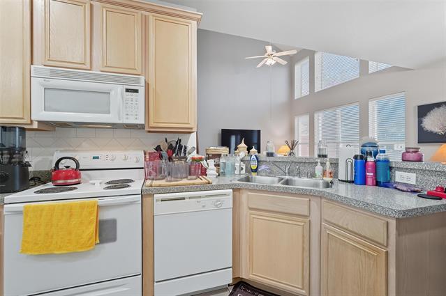 Building Photo - 9824 Cambria Ct