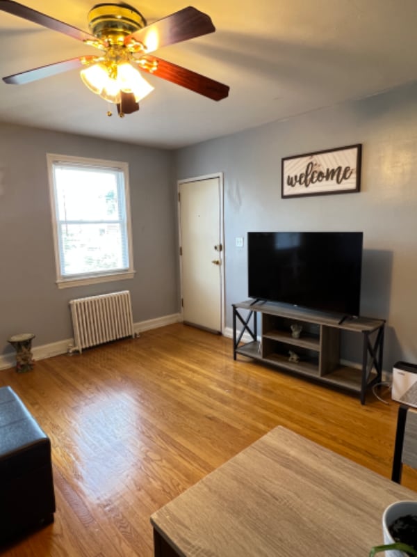 Building Photo - 1215 Simms Pl NE