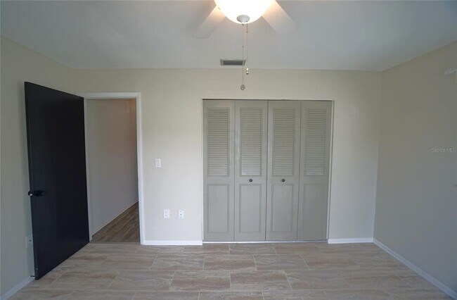 Building Photo - 1010 Mainsail Way