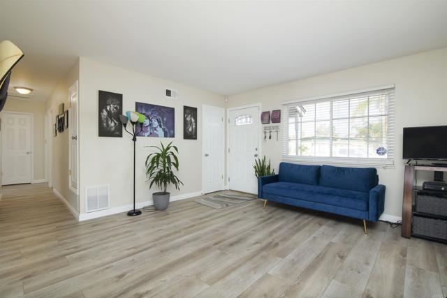 Building Photo - 4807 Luna Dr