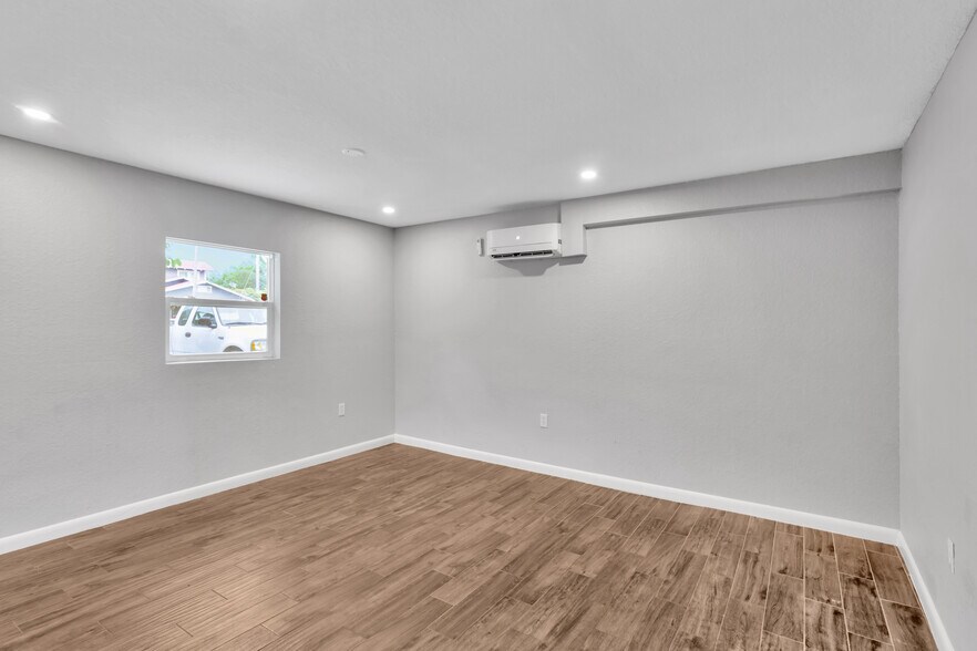 Building Photo - 2223 Gordon St