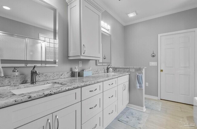 Building Photo - 4062 Oak Pointe Dr