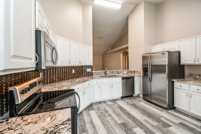 Building Photo - 1223 Summer Springs Drive