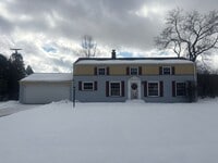 Building Photo - Renovated large home located in Beachwood