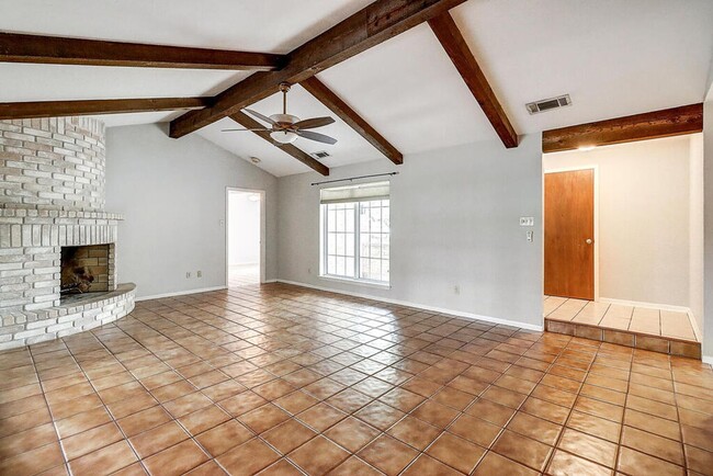 Building Photo - 3121 Seafoam Dr