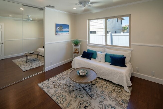 Building Photo - Beautiful Upgraded Single Family Home