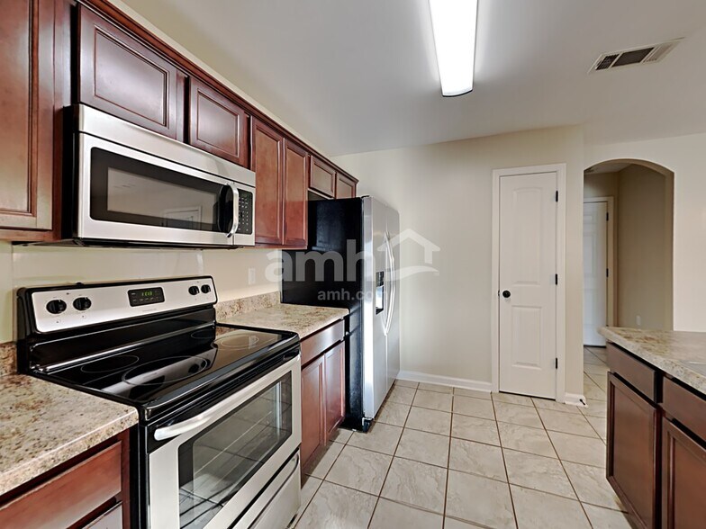 Building Photo - 1246 Carlton Ridge Dr