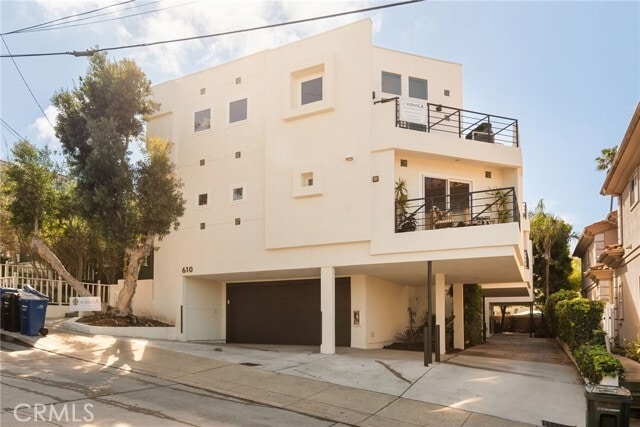 Building Photo - 610 9th St