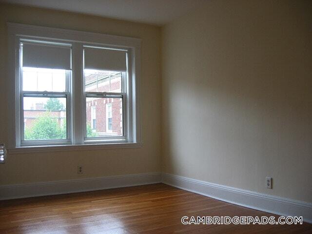 Building Photo - 22 Chauncy St