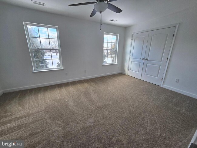 Building Photo - 73 Medal Way