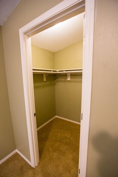 Building Photo - 420 Flying Squirrel Way NW