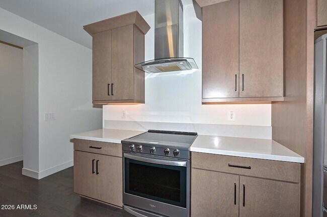 Building Photo - 11300 N Casa Dega Dr