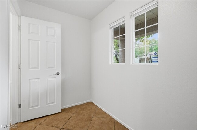 Building Photo - 9057 Pure Sapphire Ct