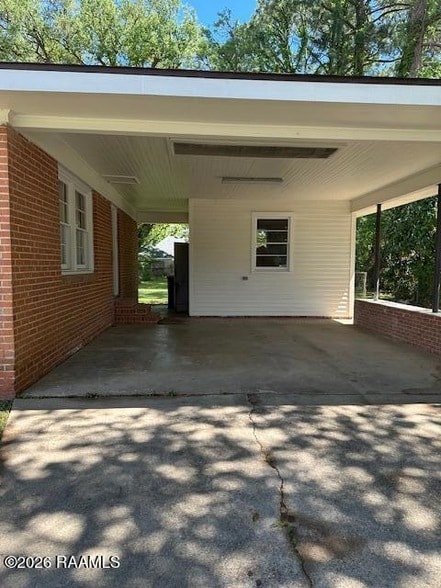 Building Photo - 244 N College Rd