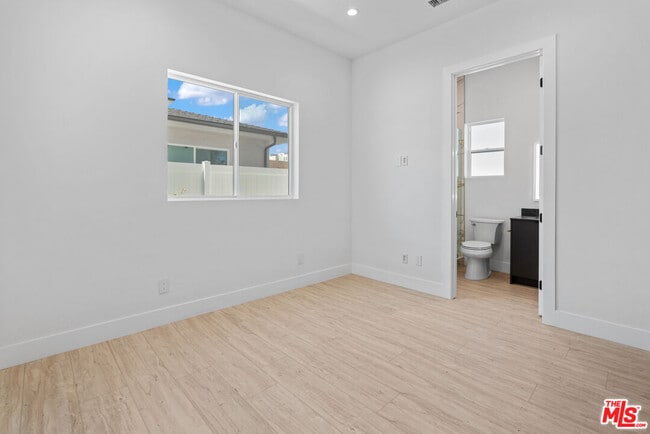 Building Photo - 15224 W Holyland Dr