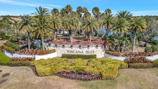 Building Photo - 2Bed/2Bath + Den in Gated Community of Nokomis + 2-Car Garage