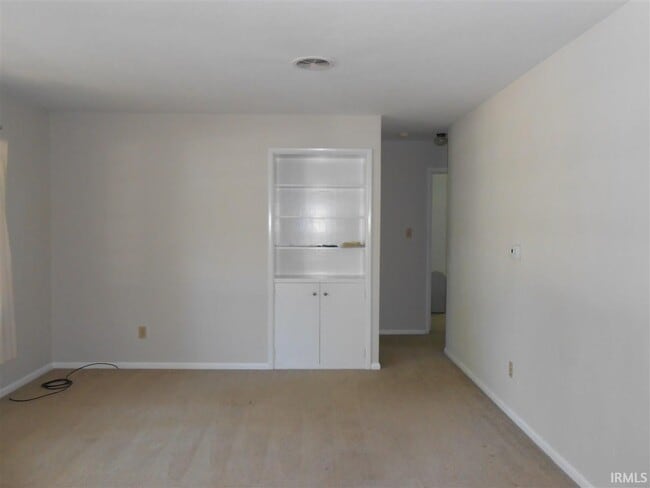 Building Photo - 108 S Bryan Ave