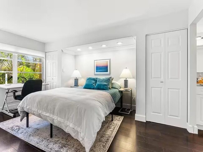 Building Photo - 3700 S Osprey Ave