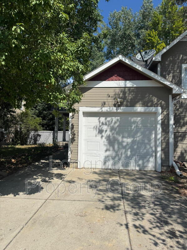 Building Photo - 719 Thornwood Way