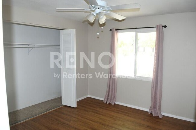 Building Photo - Updated 3 BD/2 BA/2 CG Home w/Pool Near Thunderbird & I-17 in Phoenix!