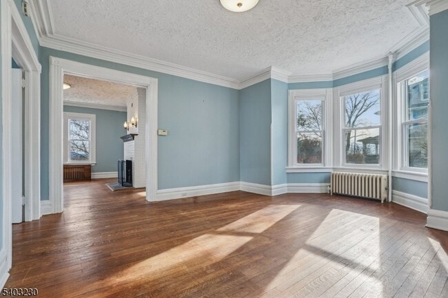 Building Photo - 216 William St