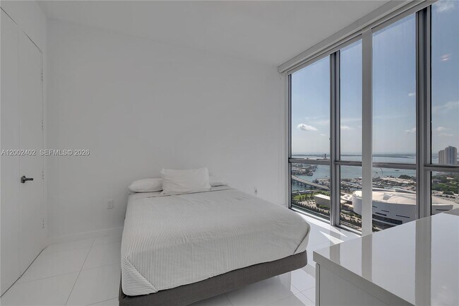 Building Photo - 1100 Biscayne Blvd