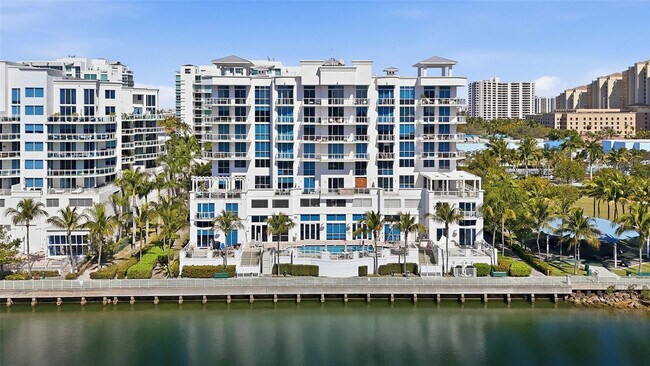 Building Photo - 3030 NE 188th St