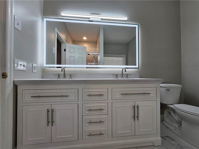 Building Photo - 3351 Governors Ct