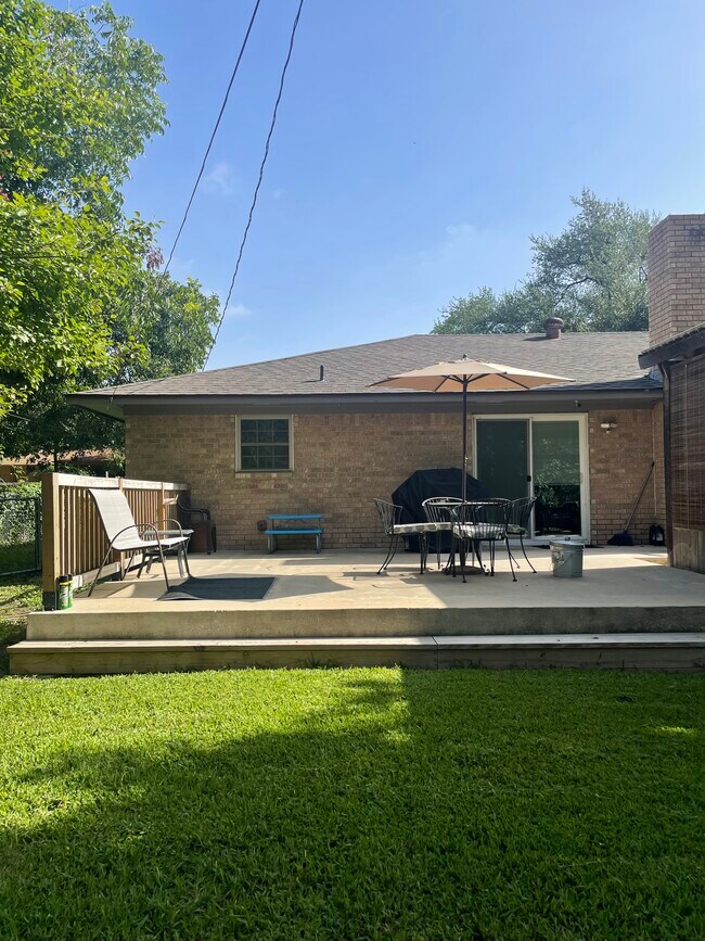 Building Photo - 3101 Forest Trail