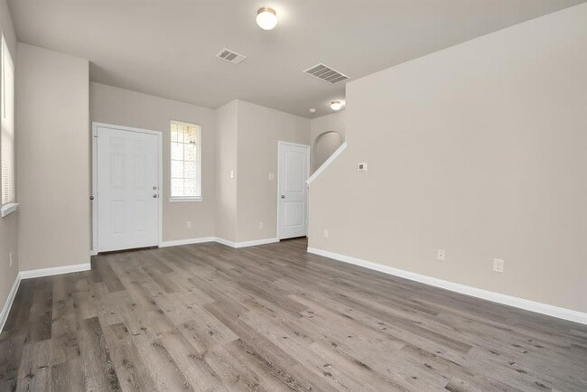 Building Photo - 2260 Raider Dr