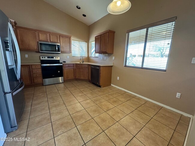 Building Photo - 6590 E Cooperstown Dr