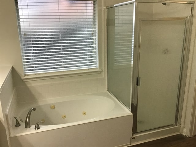 Building Photo - 22327 Merabrook Dr