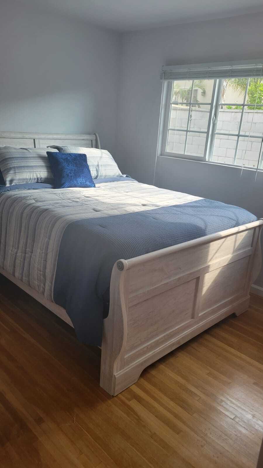 Building Photo - 1430 Manhattan Beach Blvd