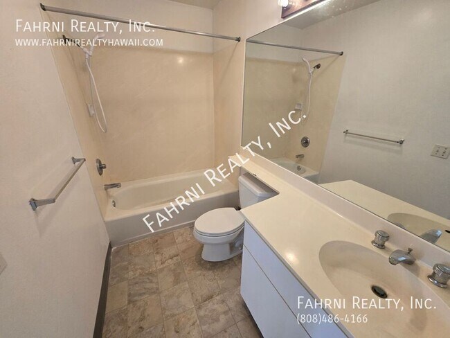 Building Photo - 91-920-920 Laaulu St