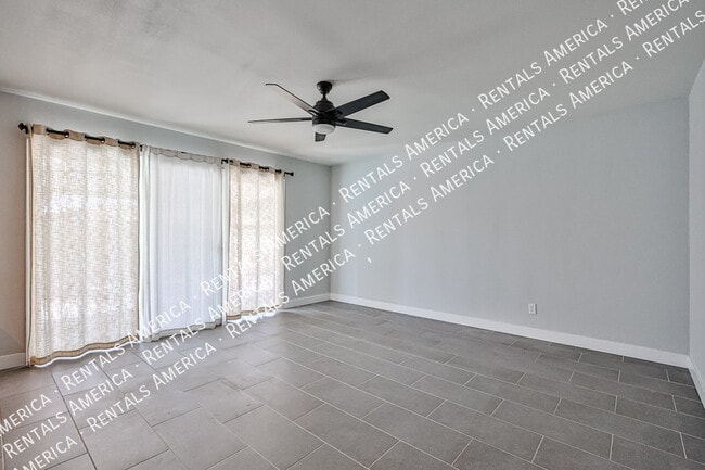 Building Photo - 3614 S Newberry Rd
