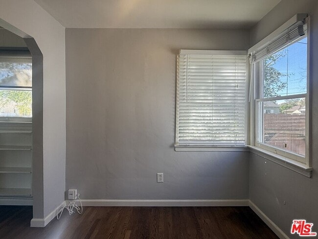 Building Photo - 11527 Albers St