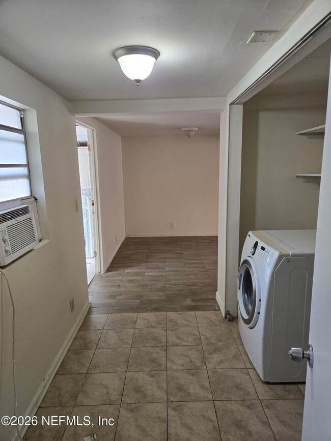 Building Photo - 1268 Peacefield Dr