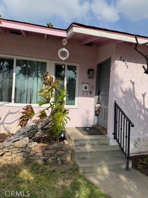 Building Photo - 8653 Norwood Pl