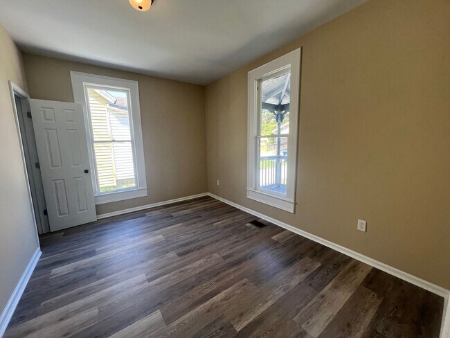 Building Photo - 3 bedroom 2 bathroom off Lurleen Blvd. in Northport