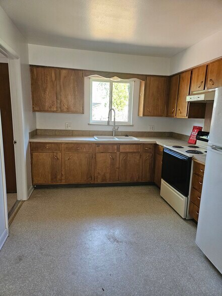 Building Photo - 1418 Laporte Ave