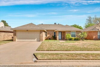 Building Photo - Comfortable Living in Frenship ISD