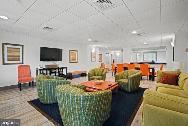 Building Photo - 4242 East-West Hwy