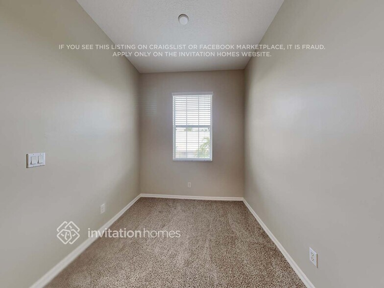 Building Photo - 1529 Cades Bay Ave