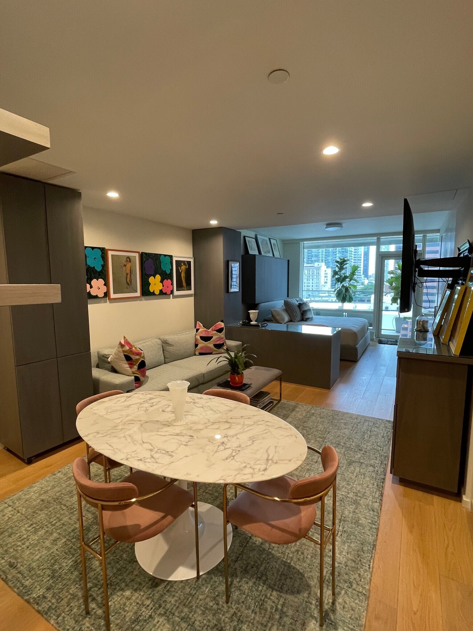 Building Photo - 877 Francisco St