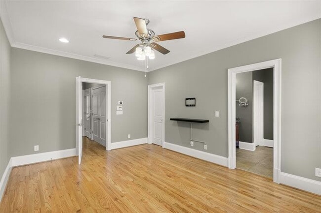 Building Photo - 395 Laurent St NW