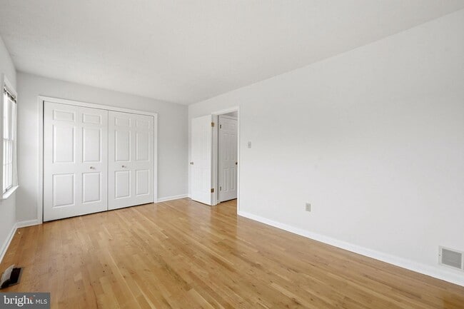 Building Photo - 504 Tudor Dr