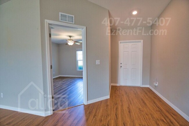 Building Photo - 2803 11th St SW