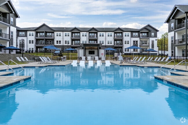 Building Photo - Story University North