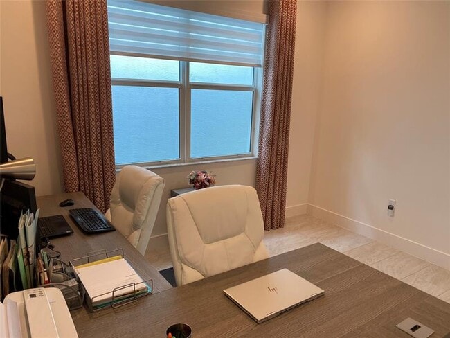 Building Photo - 9623 Brook Isles Ave