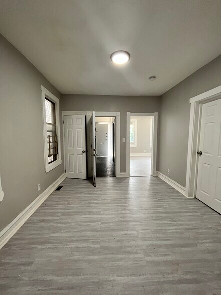 Building Photo - 77 2nd St